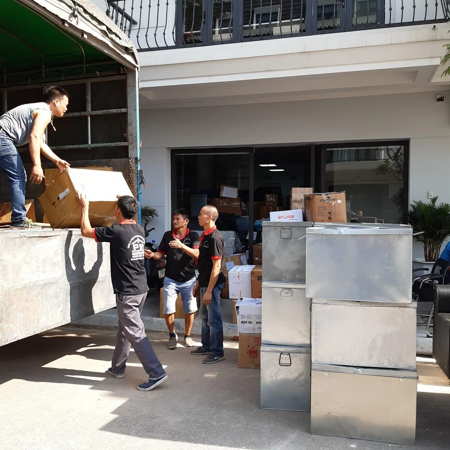 Xe tải vận chuyển tài liệu văn phòng